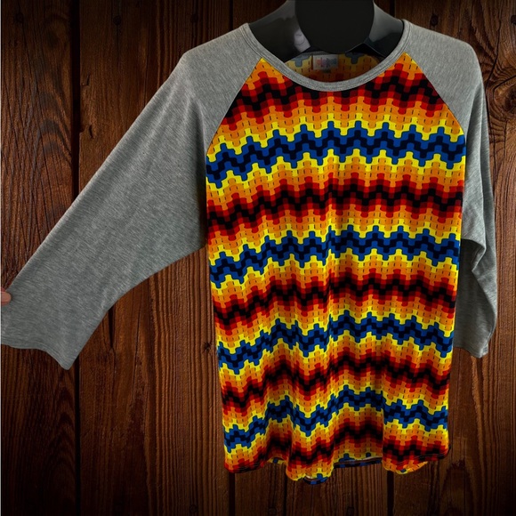 LULAROE XL Randy Baseball Tee • Mid-Length Raglan Sleeves • Multi Color Body - Picture 2 of 10
